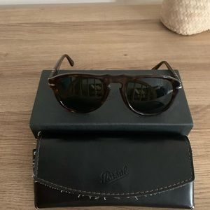 PERSOL 649’s
